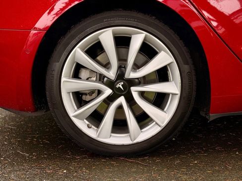 Used 2018 Tesla Model 3 Long Range RWD image 56
