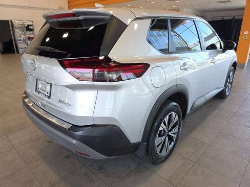 Used 2022 Nissan Rogue SV AWD/4WD image 7