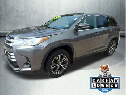Used 2019 Toyota Highlander LE