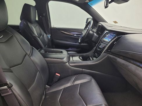 Used 2016 Cadillac Escalade ESV Platinum AWD/4WD image 21