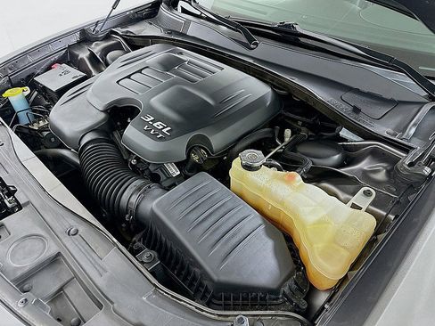 Used 2022 Chrysler 300 S image 29