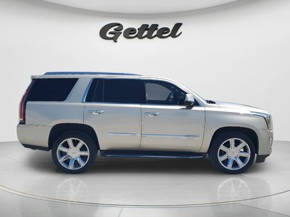 Used 2017 Cadillac Escalade Luxury
