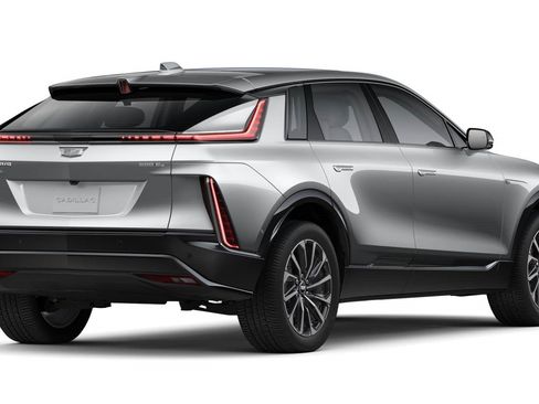 New 2025 Cadillac Lyriq Sport image 29