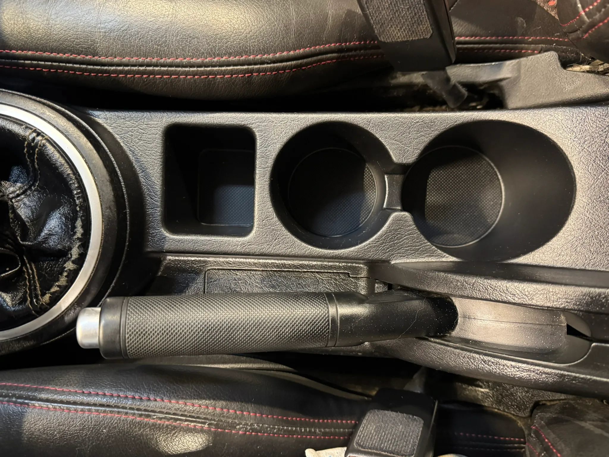 Used 2005 Hyundai Tiburon GT FWD image 18