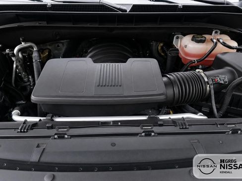 Used 2025 GMC Yukon Denali RWD image 14