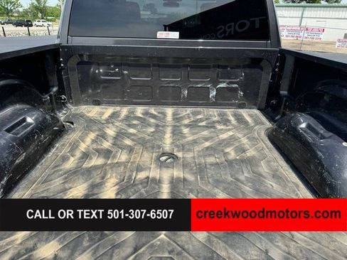 Used 2021 RAM 2500 Tradesman w/ Chrome Appearance Group AWD/4WD image 17