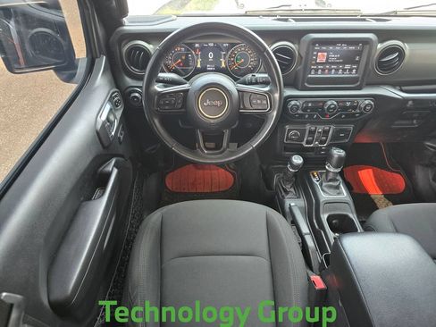 Used 2018 Jeep Wrangler Unlimited Sport S AWD/4WD image 18