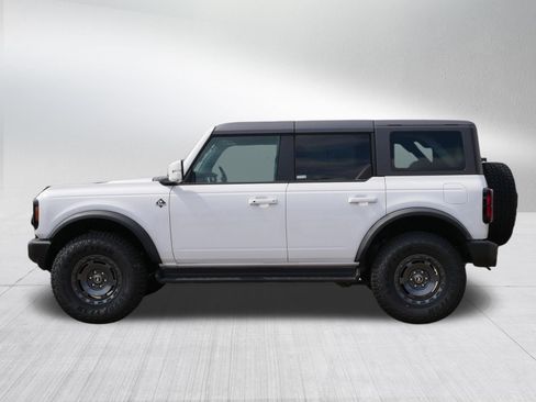 Used 2025 Ford Bronco Outer Banks w/ Sasquatch Package AWD/4WD image 4