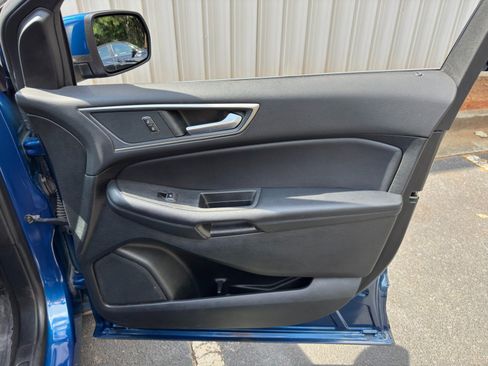 Used 2022 Ford Edge SEL AWD/4WD image 38