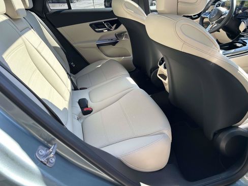 New 2027 Mercedes-Benz GLC 300 image 40