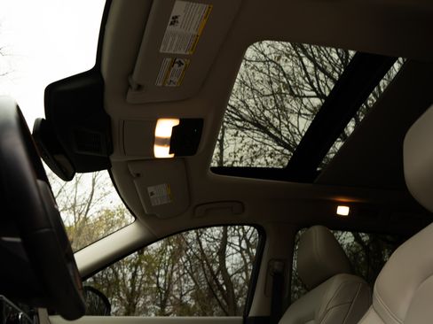 Used 2023 Nissan Pathfinder SL w/ SL Premium Package image 34