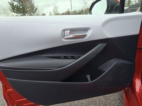 Used 2019 Toyota Corolla SE w/ SE Option Package image 16