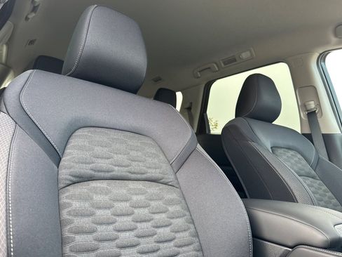 New 2025 Nissan Pathfinder SV image 20