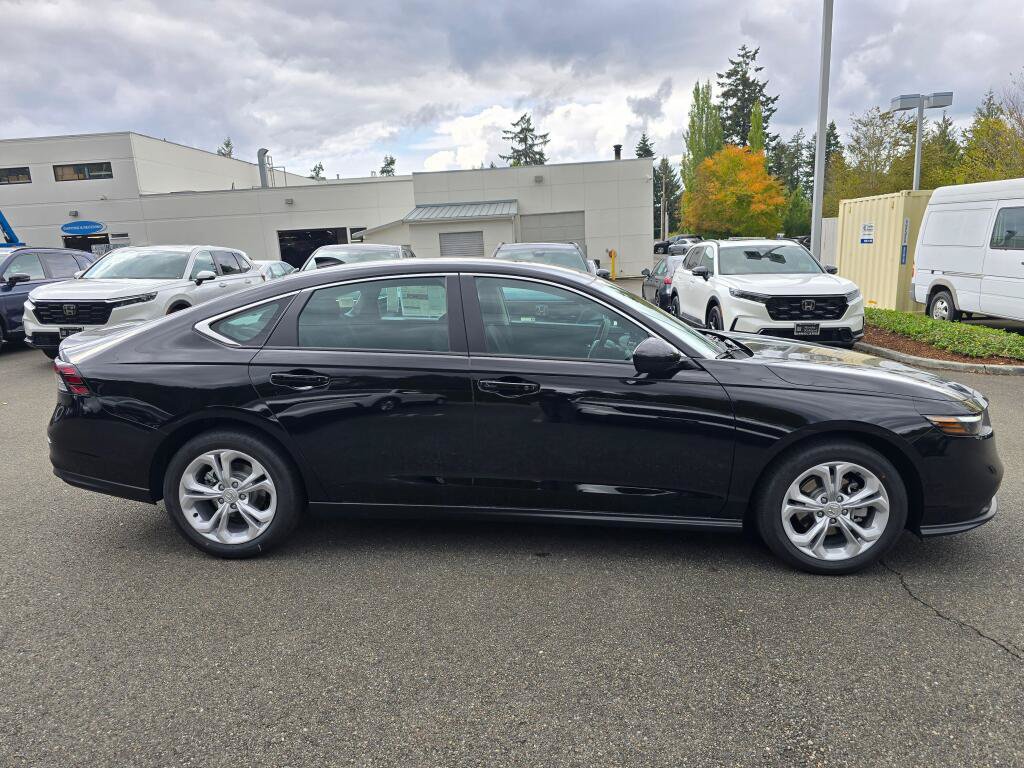 New 2026 Honda Accord LX image 8