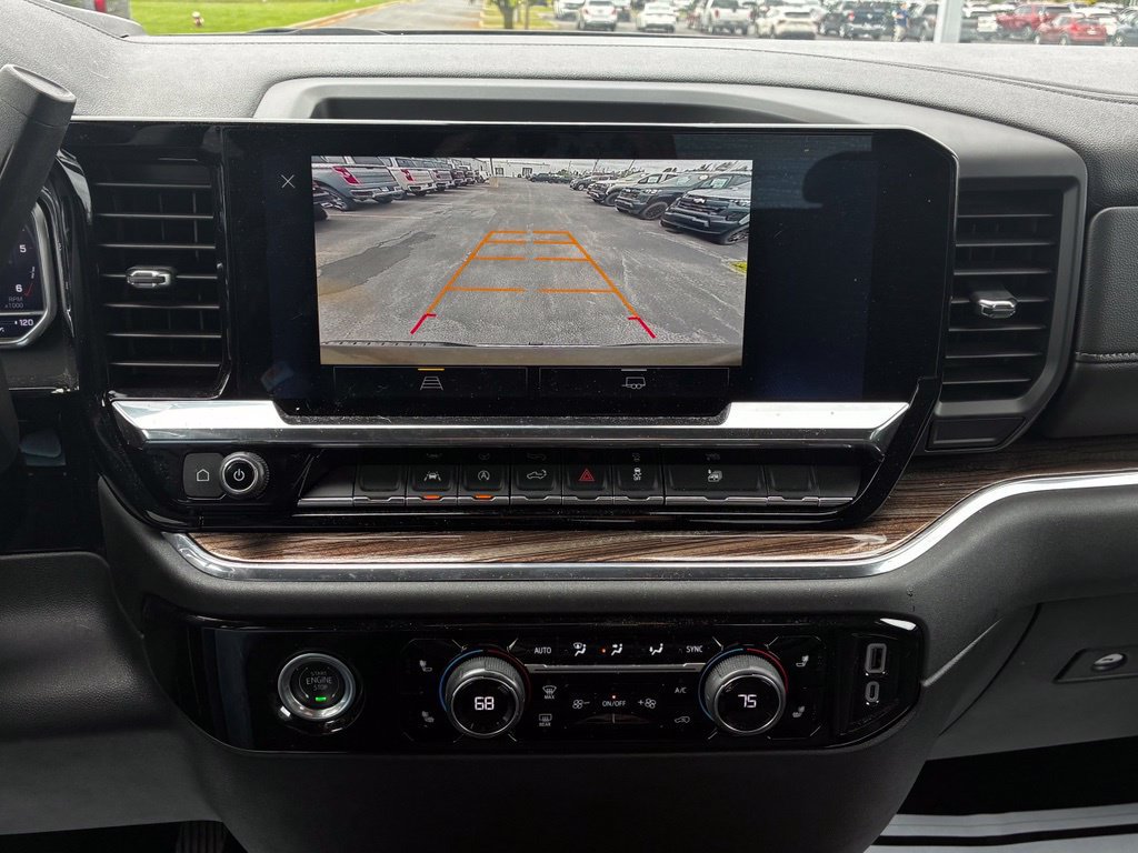 Used 2024 Chevrolet Silverado 1500 LT AWD/4WD image 18