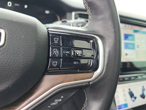 Used 2022 Jeep Grand Wagoneer Series I w/ HD Trailer Tow Package image 32