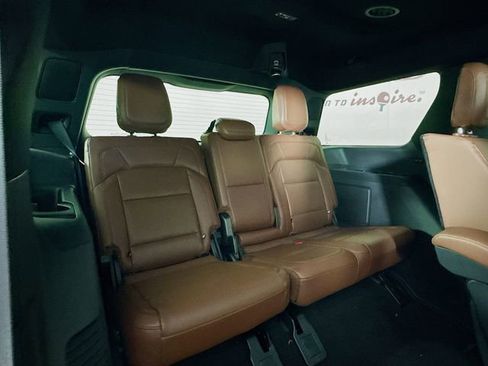 New 2026 Lincoln Navigator Reserve AWD/4WD image 30