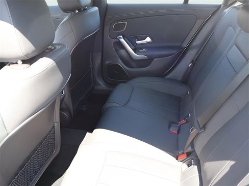 New 2025 Mercedes-Benz CLA 250 4MATIC image 17