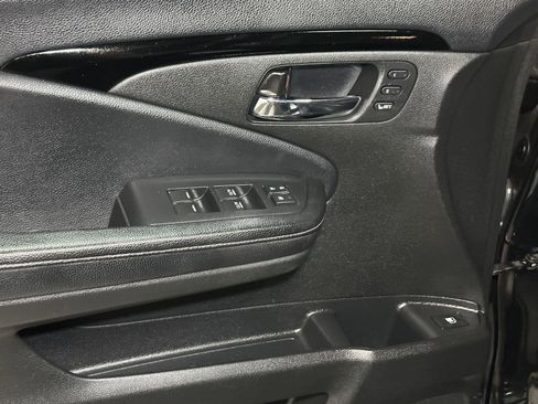 Used 2017 Honda Ridgeline RTL-E image 21