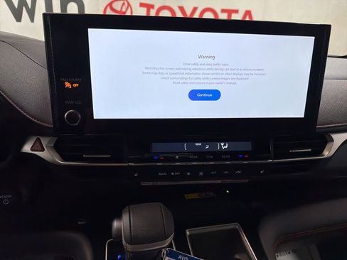 Used 2026 Toyota Sienna XSE image 27