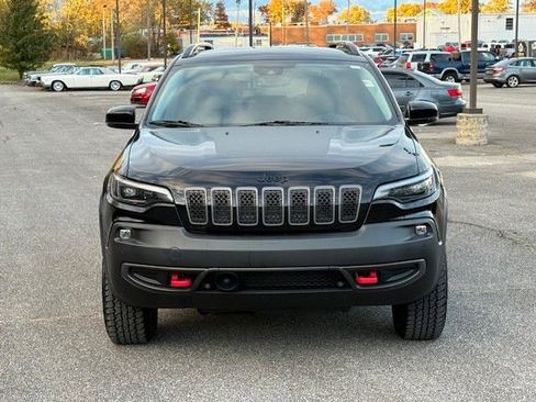 Used 2023 Jeep Cherokee Trailhawk image 10