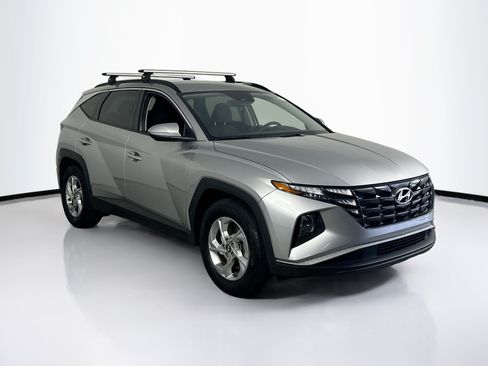 Used 2023 Hyundai Tucson SEL FWD image 3