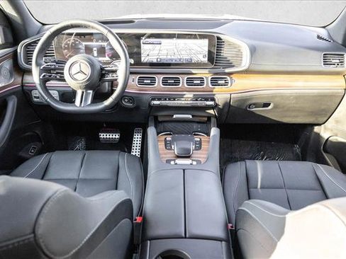 Certified 2025 Mercedes-Benz GLS 580 GLS 580 image 21
