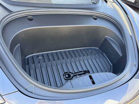 Used 2023 Tesla Model 3 Standard Range RWD image 8