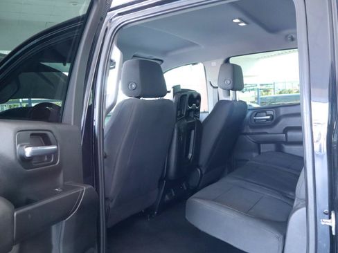 Used 2019 Chevrolet Silverado 1500 Custom w/ Custom Convenience Package AWD/4WD image 26