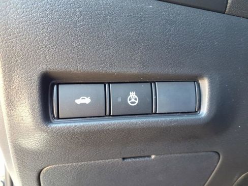 New 2026 Nissan Sentra SR image 18