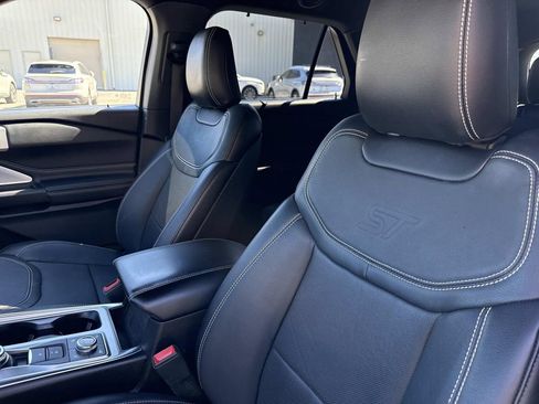 Used 2020 Ford Explorer ST w/ ST Street Pack image 22