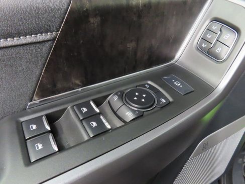 Used 2025 Ford F250 Lariat w/ Lariat Ultimate Package image 75