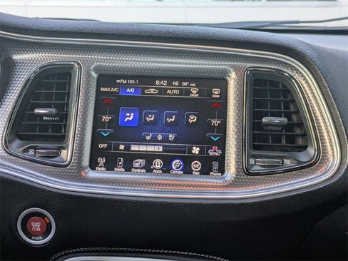 Used 2015 Dodge Challenger SRT Hellcat image 19