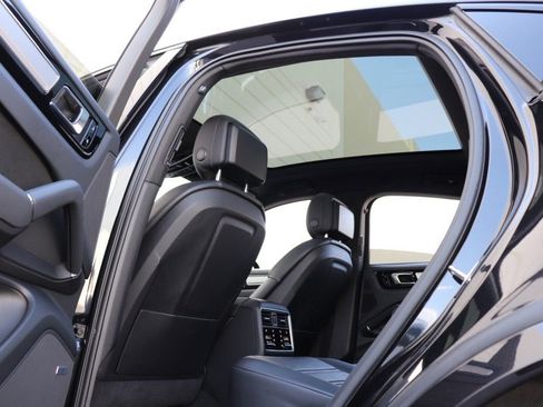 Used 2021 Porsche Cayenne S AWD/4WD image 36