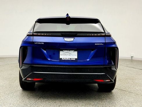 Used 2024 Cadillac Lyriq Sport AWD/4WD image 6