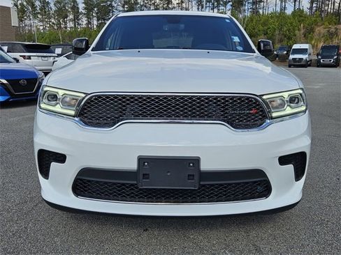 Used 2023 Dodge Durango SXT image 2