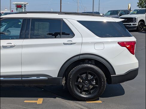 Certified 2023 Ford Explorer XLT AWD/4WD image 12