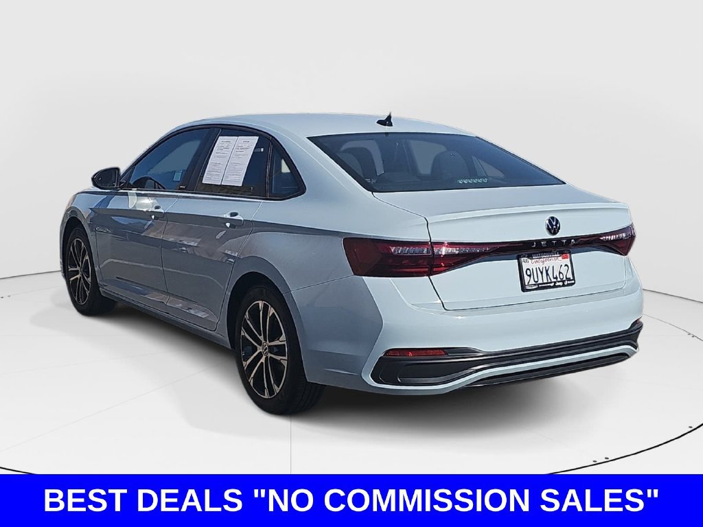 Used 2025 Volkswagen Jetta Sport FWD image 5
