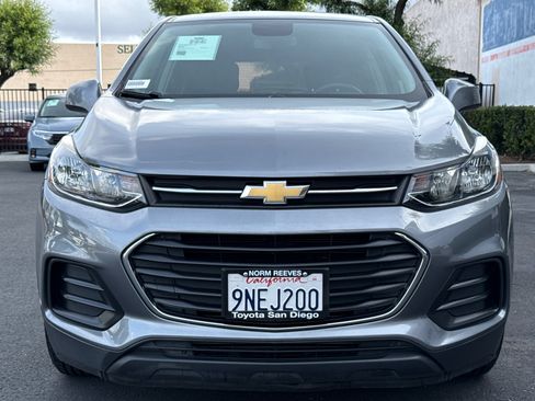 Used 2020 Chevrolet Trax LS FWD image 4
