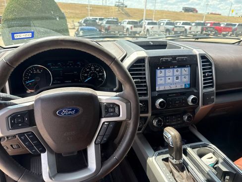 Used 2019 Ford F150 King Ranch w/ Equipment Group 601A Luxury AWD/4WD image 25