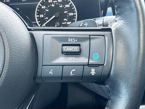 Used 2024 Nissan Pathfinder SL w/ SL Premium Package image 12