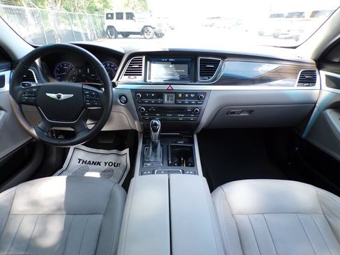 Used 2015 Hyundai Genesis 3.8 w/ Option Group 02 AWD/4WD image 19
