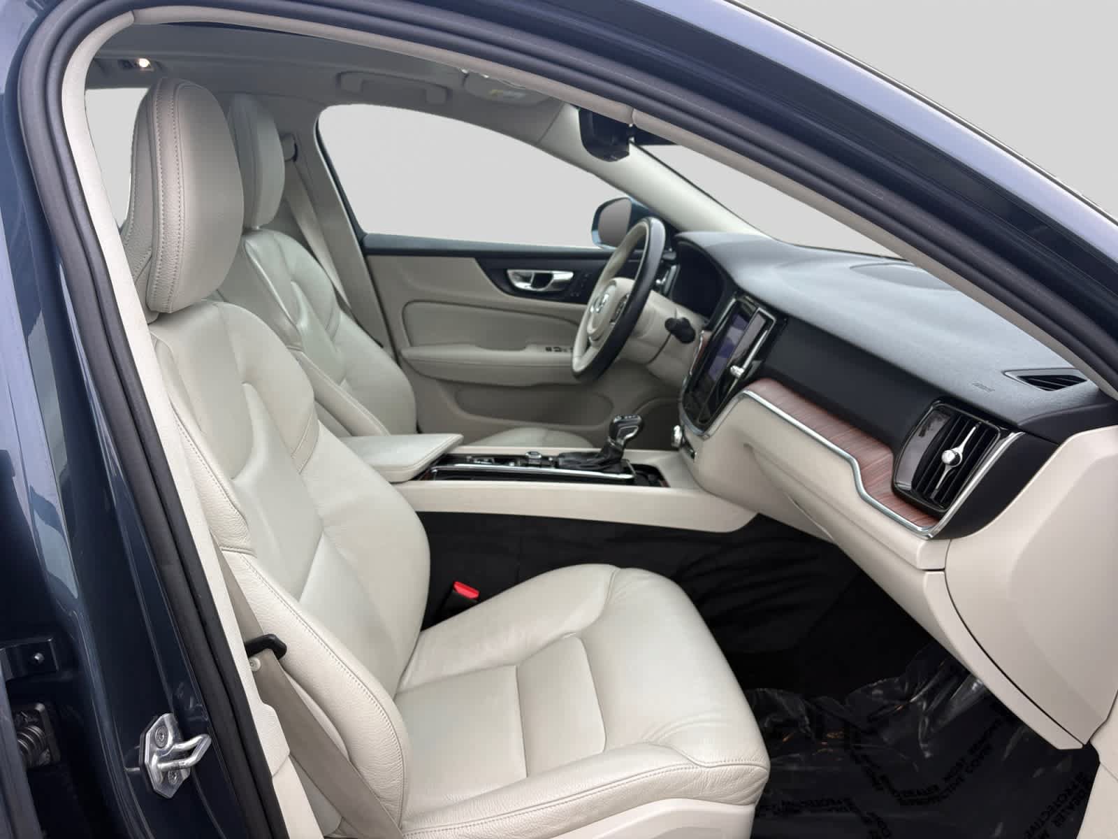 Used 2021 Volvo S60 T6 Momentum w/ Premium Package AWD/4WD image 20