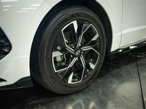 Used 2025 Hyundai Sonata SEL FWD image 3