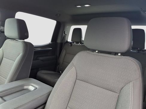 Used 2023 Chevrolet Silverado 1500 LT AWD/4WD image 19