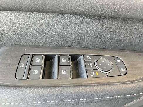 New 2025 Nissan Armada PRO-4X image 9