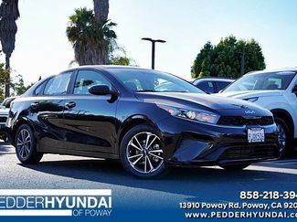 Used 2023 Kia Forte LXS FWD video 1