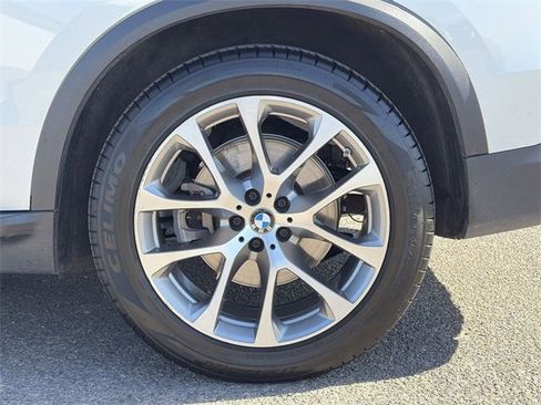 Used 2024 BMW X5 xDrive40i image 10