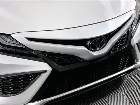 Used 2021 Toyota Camry XSE FWD image 38