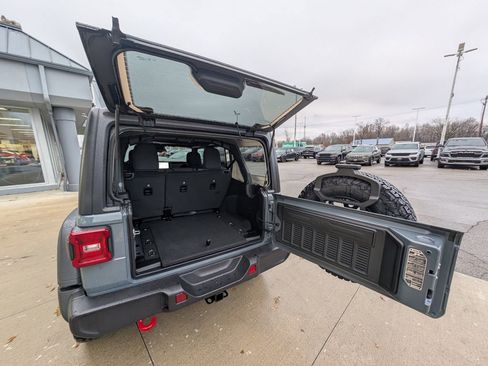 New 2026 Jeep Wrangler Unlimited Rubicon AWD/4WD image 13